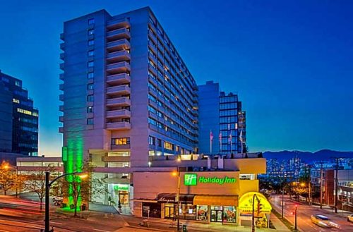 A photograph of the front of the Holiday Inn hotel in british columbia canada.